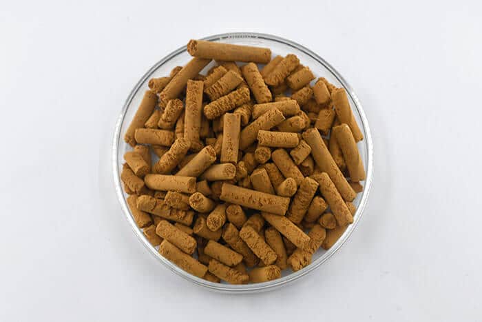 Iron oxide desulfurizer